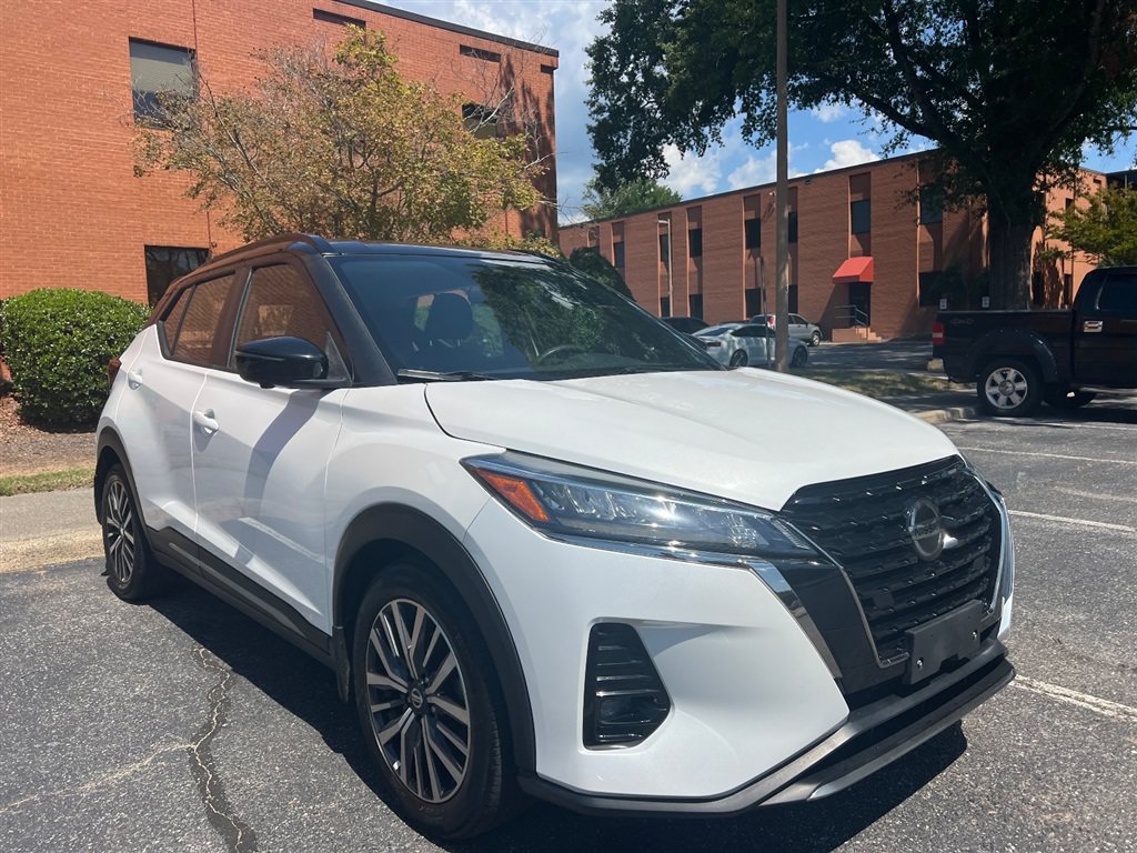 Used 2021 Nissan Kicks SR FWD image 6