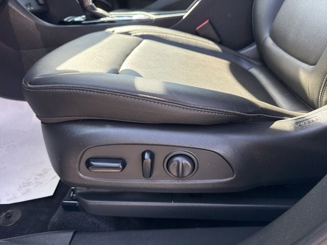 Used 2024 Buick Encore GX Sport Touring w/ Comfort Package AWD/4WD image 11