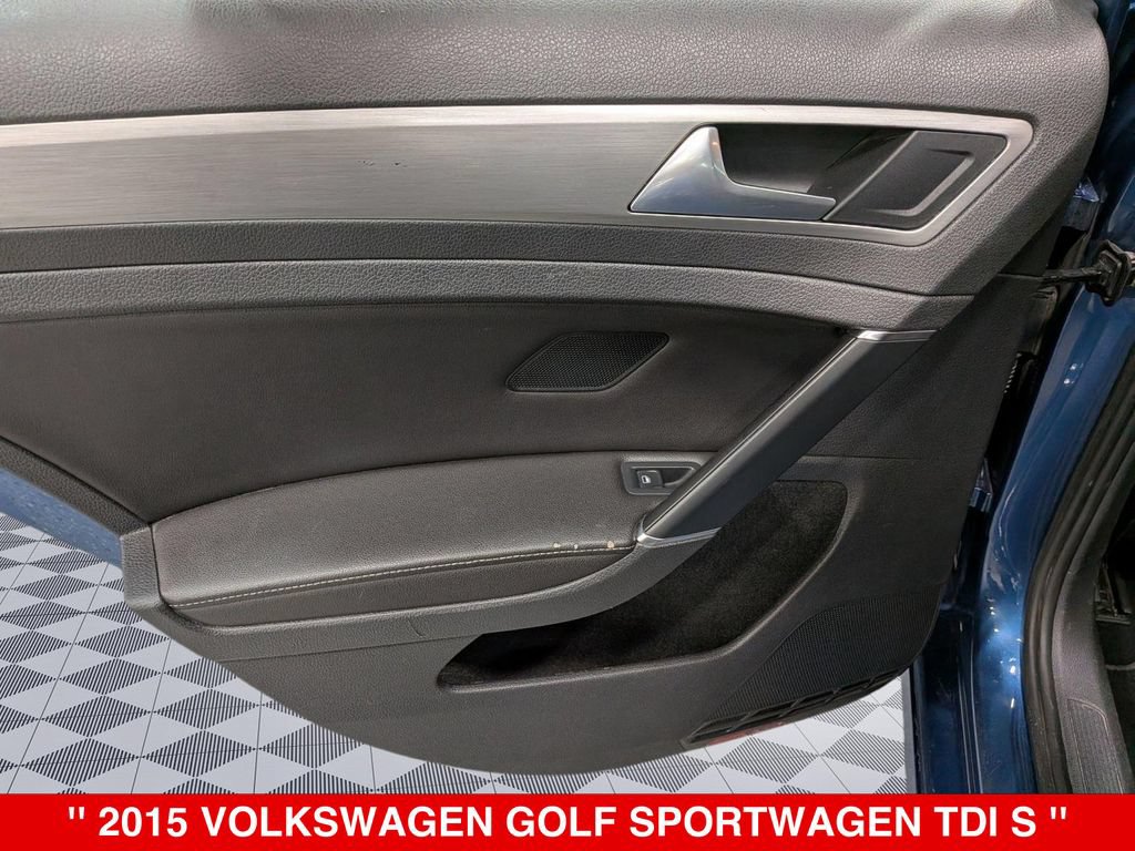 Used 2015 Volkswagen Golf TDI S FWD image 26