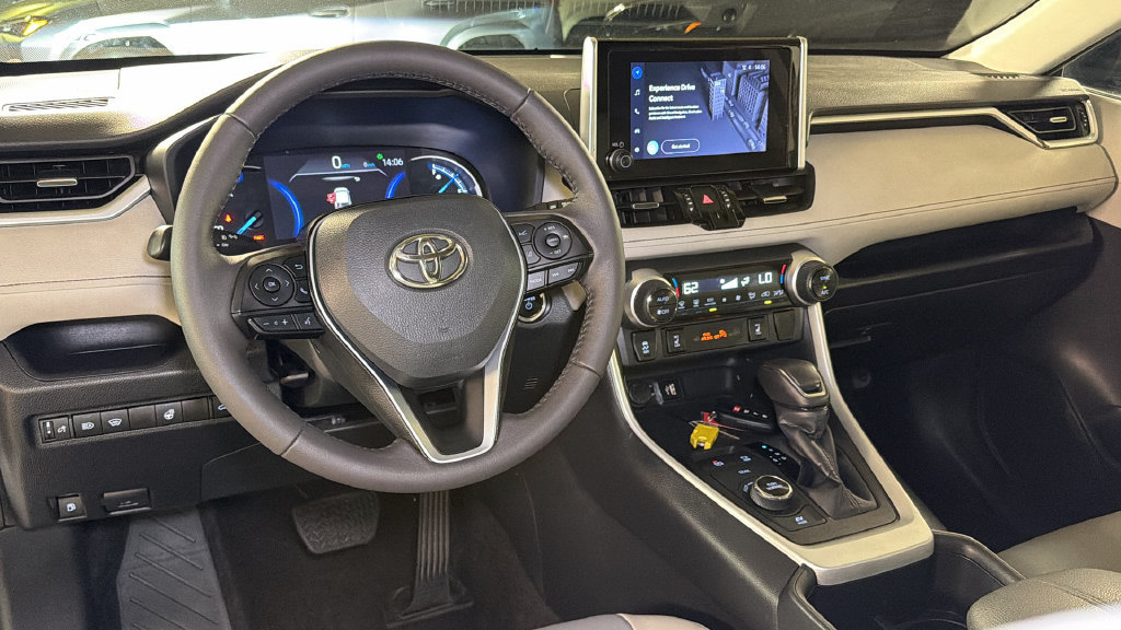 Used 2024 Toyota RAV4 XLE Premium w/ Weather Package AWD/4WD image 17