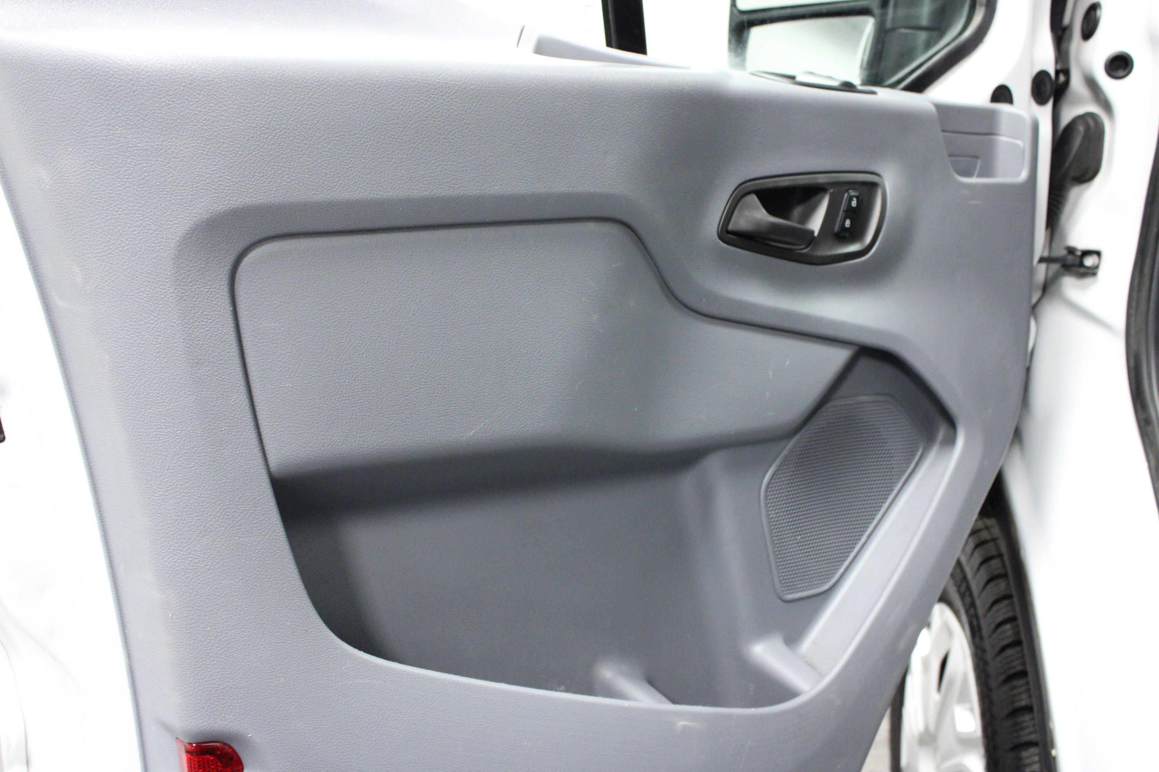 Used 2018 Ford Transit 250 130 Low Roof w/ Exterior Upgrade Package image 10