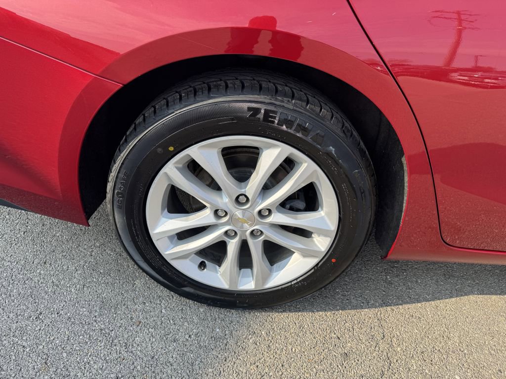 Used 2016 Chevrolet Malibu LT w/ Leather Package image 10