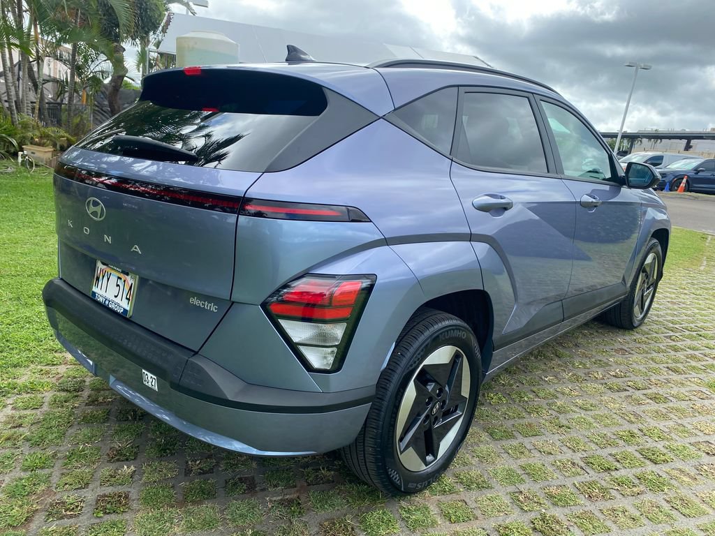 Certified 2024 Hyundai Kona SEL FWD image 7