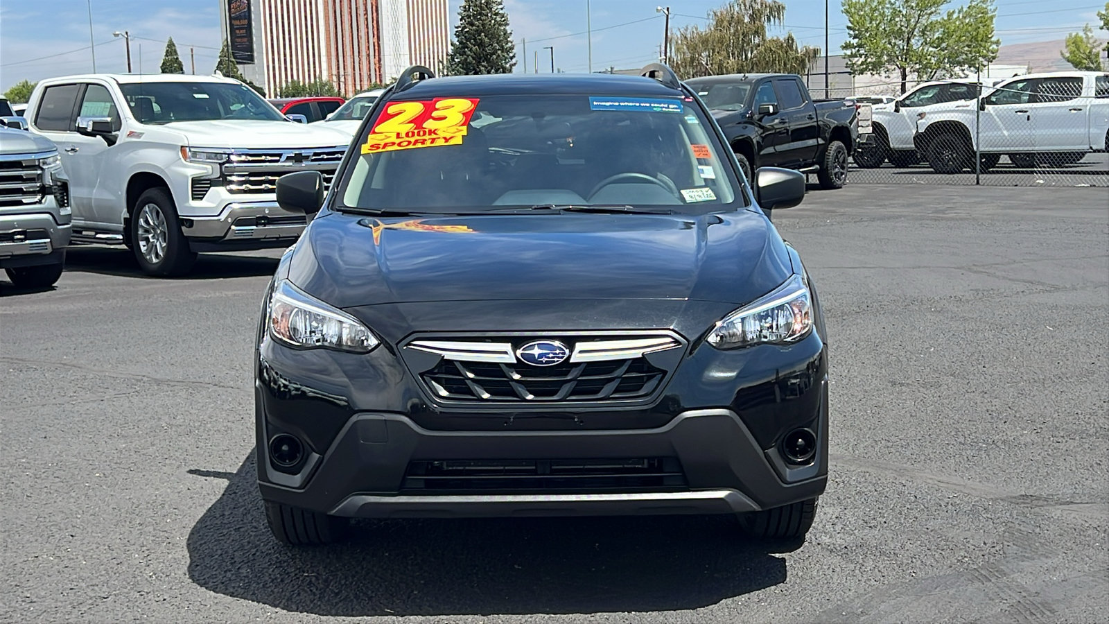 Used 2023 Subaru Crosstrek 2.0i AWD/4WD image 2