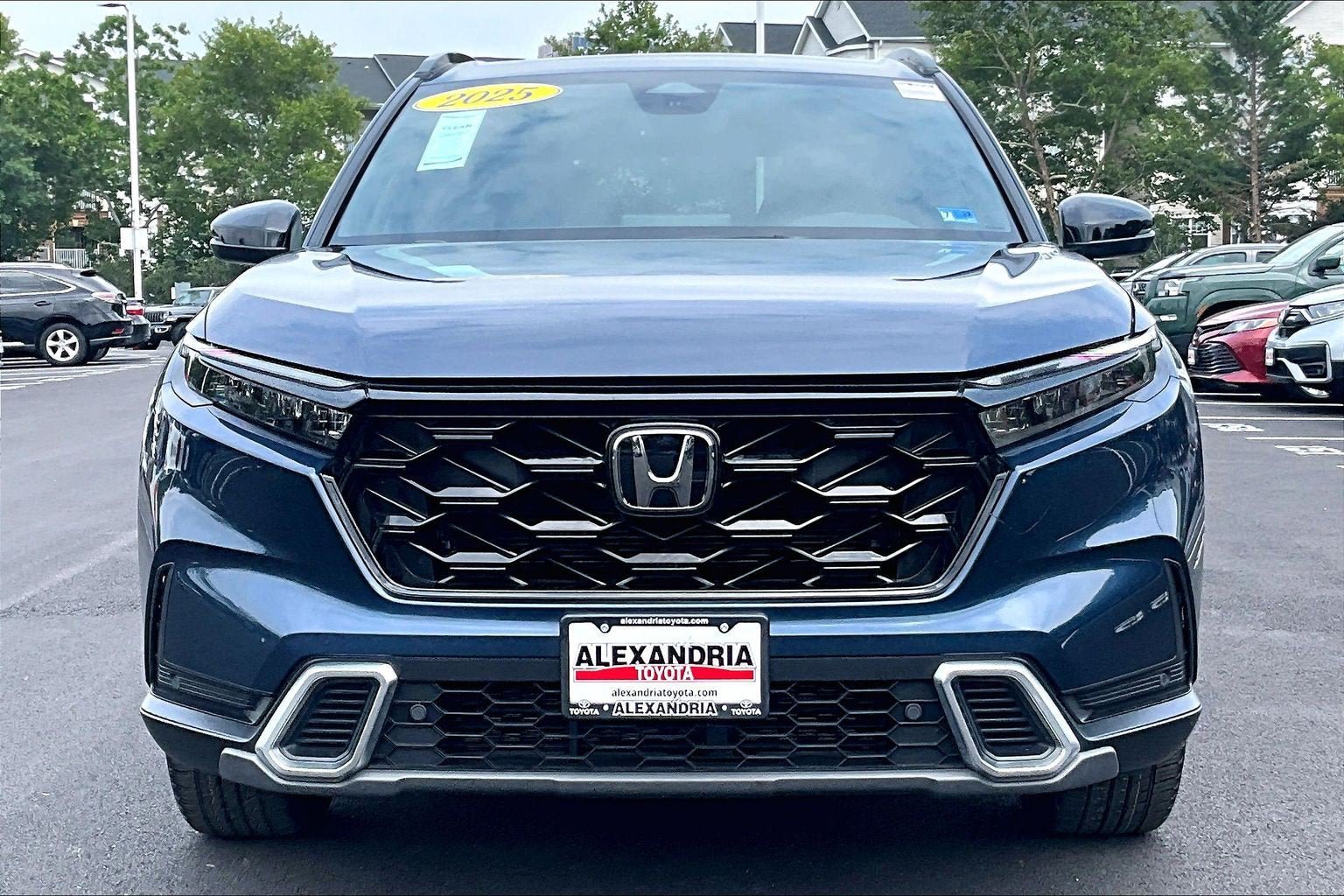 Used 2025 Honda CR-V Sport Touring image 3
