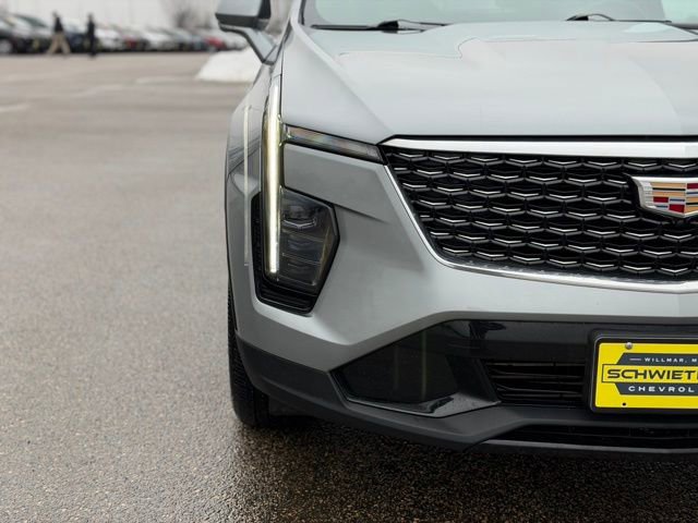 Used 2025 Cadillac XT4 Premium Luxury image 4