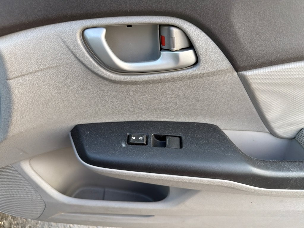 Used 2012 Honda Civic LX image 16