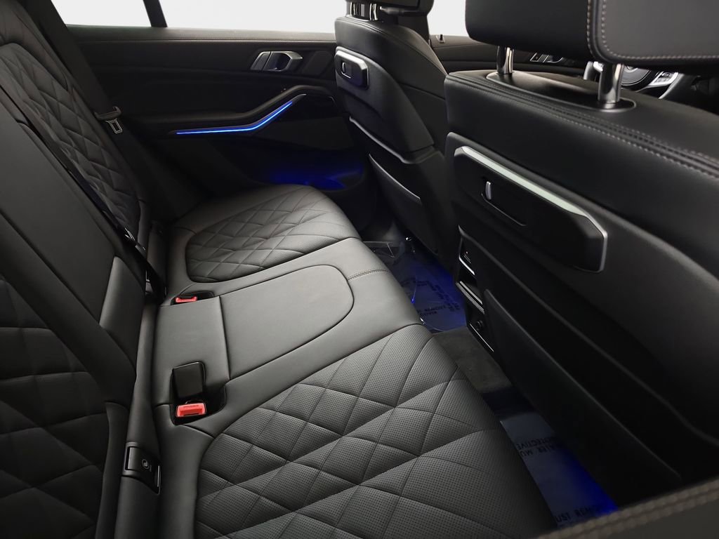 Used 2026 BMW X5 xDrive40i w/ M Sport Package image 13