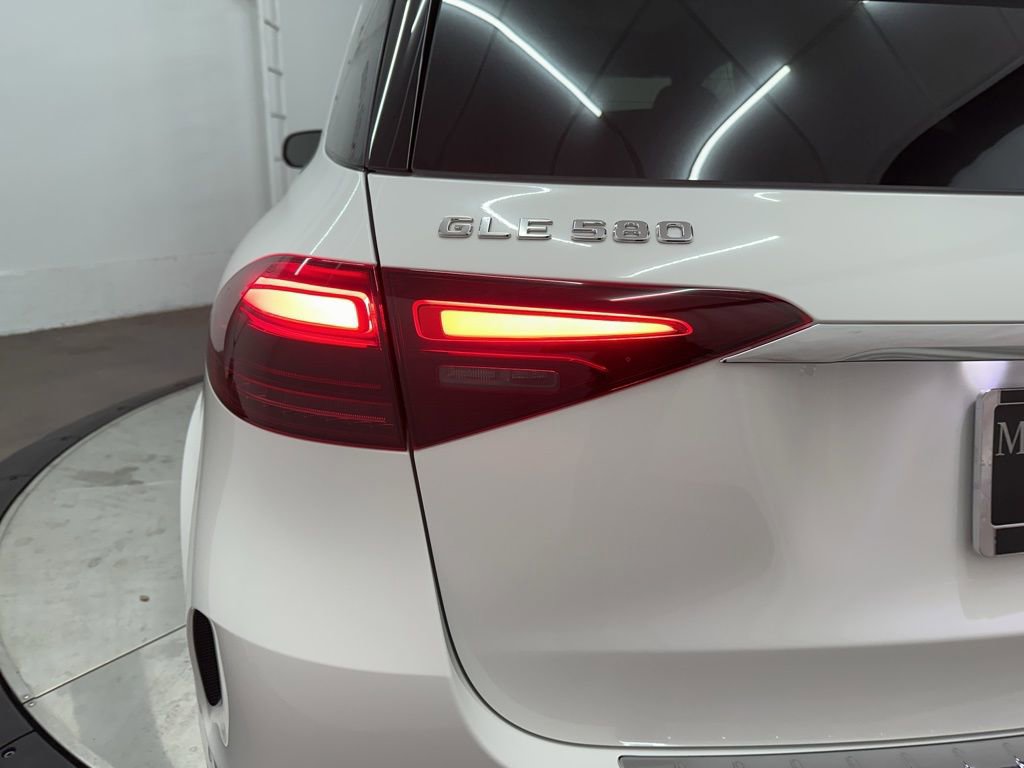 New 2026 Mercedes-Benz GLE 580 4MATIC image 31