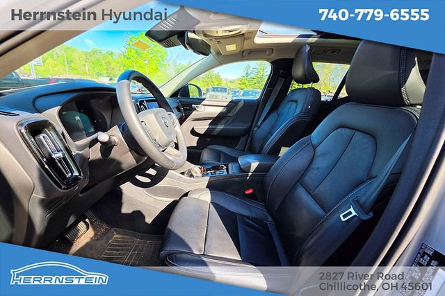 Used 2024 Volvo XC40 B5 Plus w/ Climate Package AWD/4WD image 24
