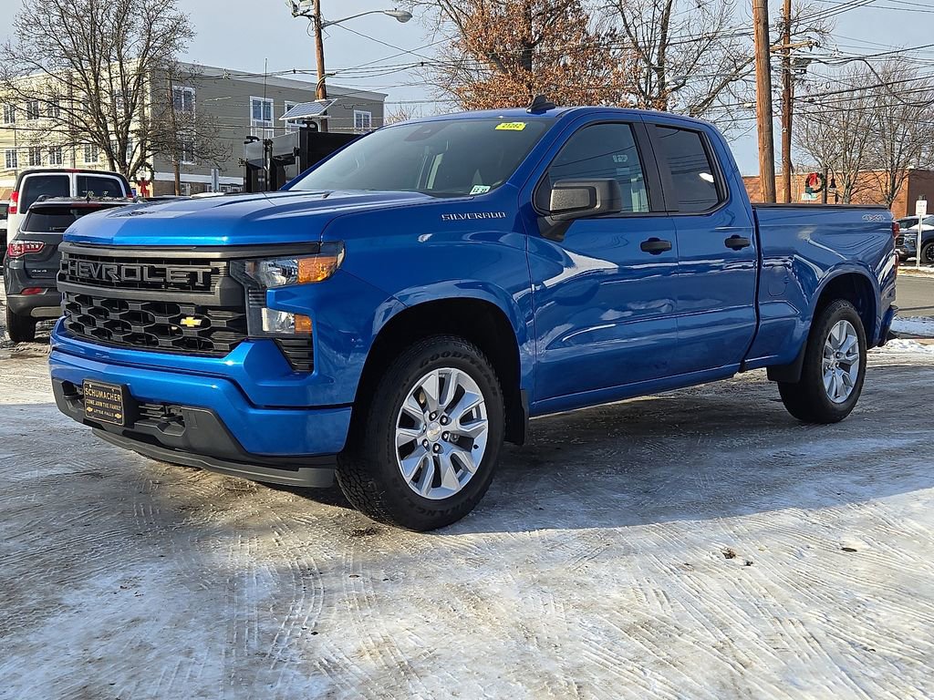 Used 2022 Chevrolet Silverado 1500 Custom image 4
