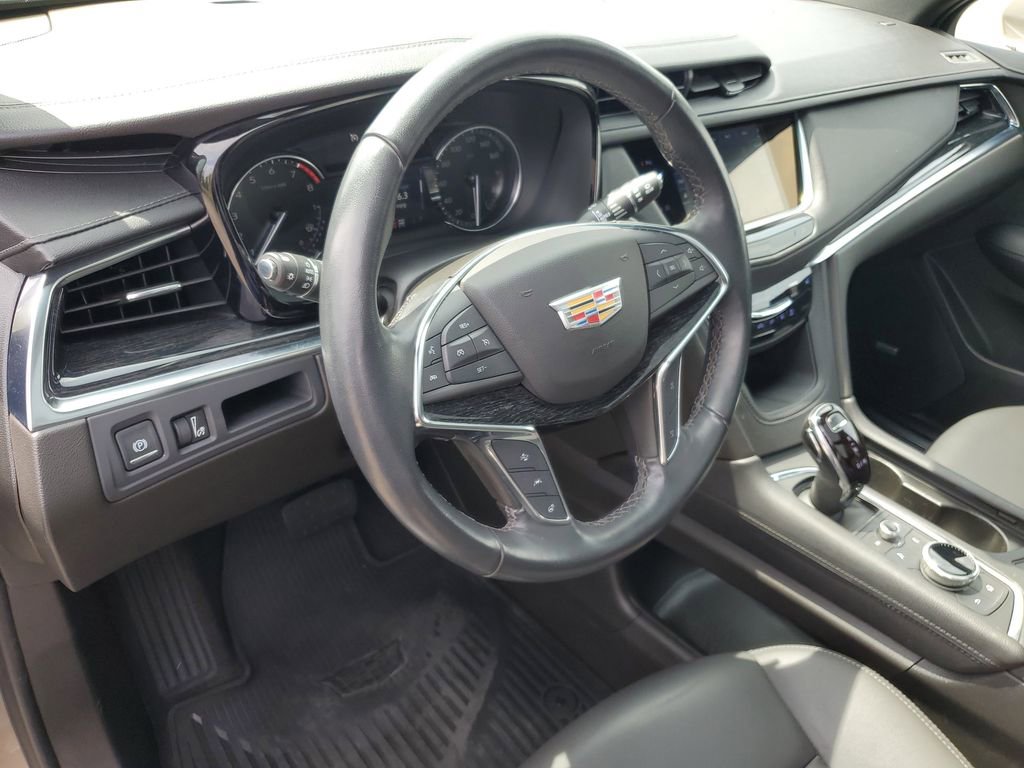 Used 2022 Cadillac XT5 Premium Luxury AWD/4WD image 8