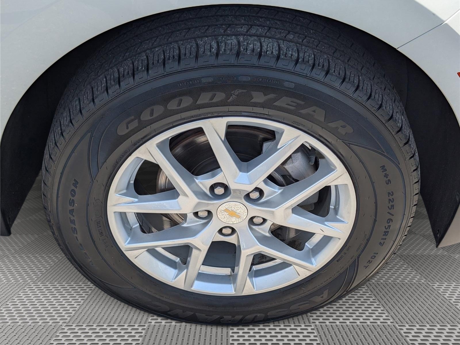 Used 2024 Chevrolet Equinox LT AWD/4WD image 10
