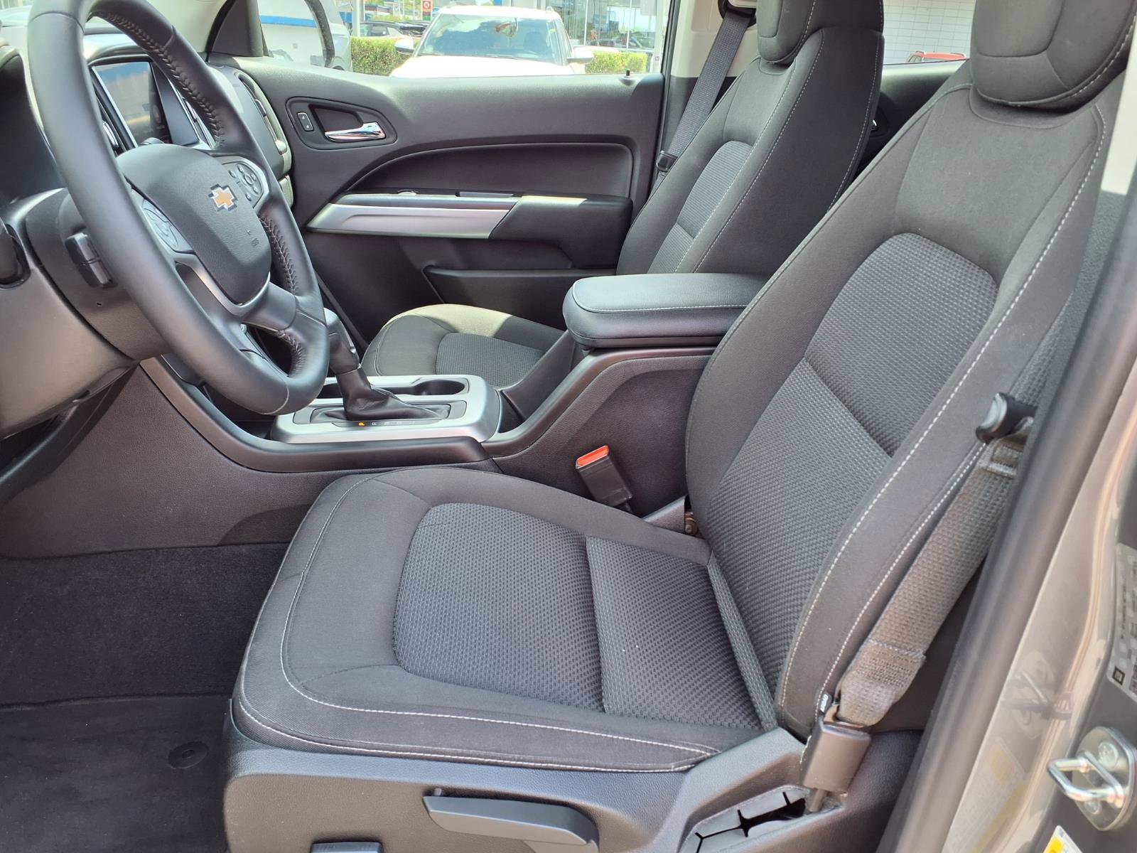 Used 2020 Chevrolet Colorado LT w/ Safety Package RWD image 12