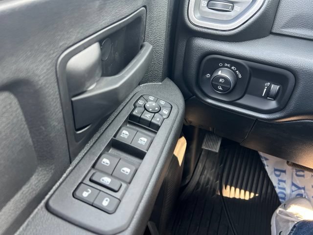New 2026 RAM 2500 Warlock AWD/4WD image 38