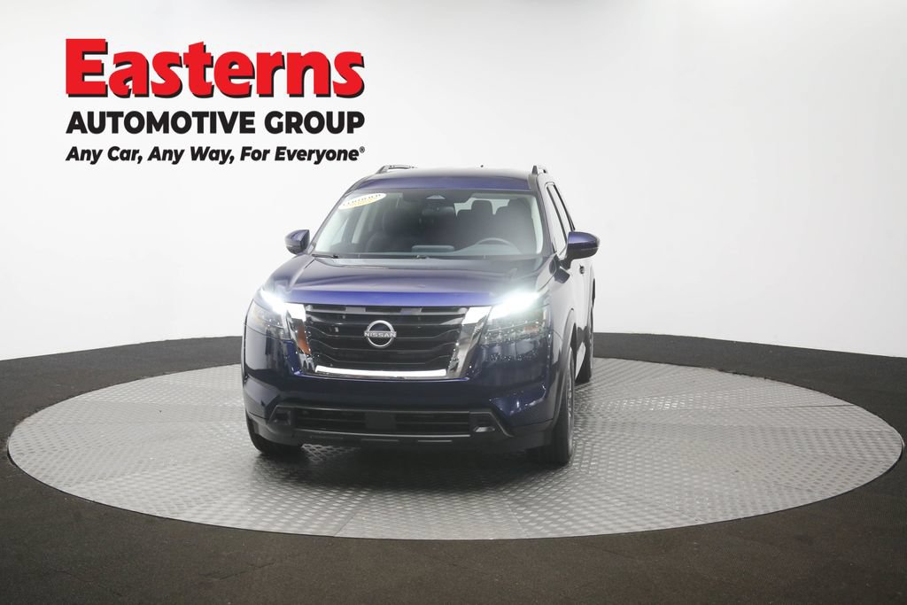 Used 2025 Nissan Pathfinder SV FWD image 54