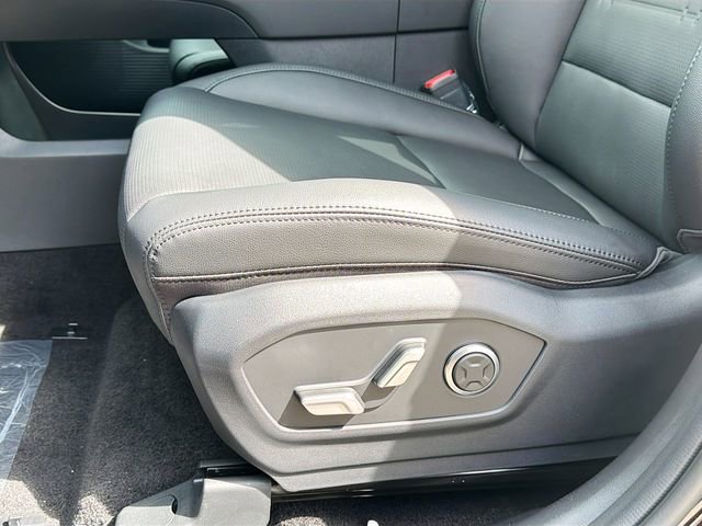 New 2026 Hyundai Santa Fe Limited FWD image 20