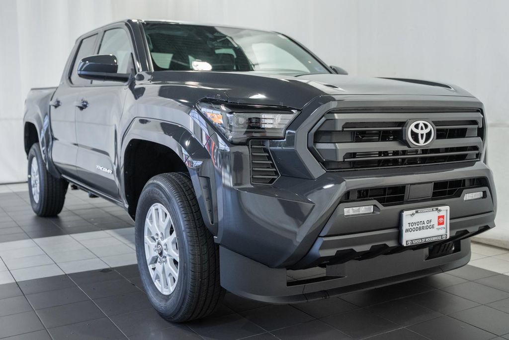 New 2026 Toyota Tacoma SR5