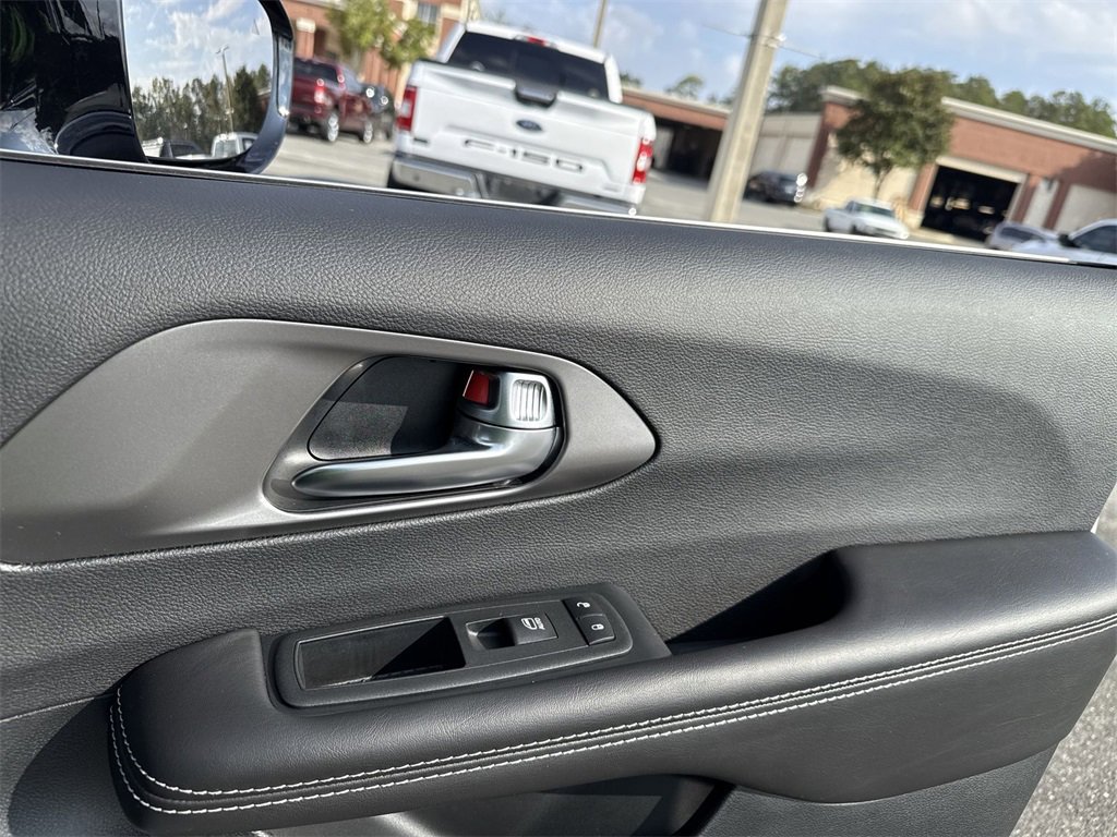 New 2026 Chrysler Pacifica Select image 29