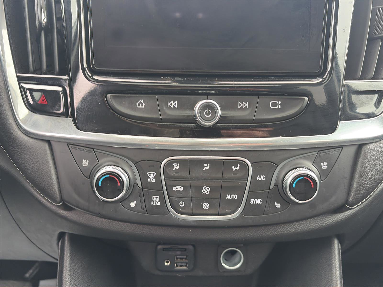 Used 2020 Chevrolet Traverse High Country image 25