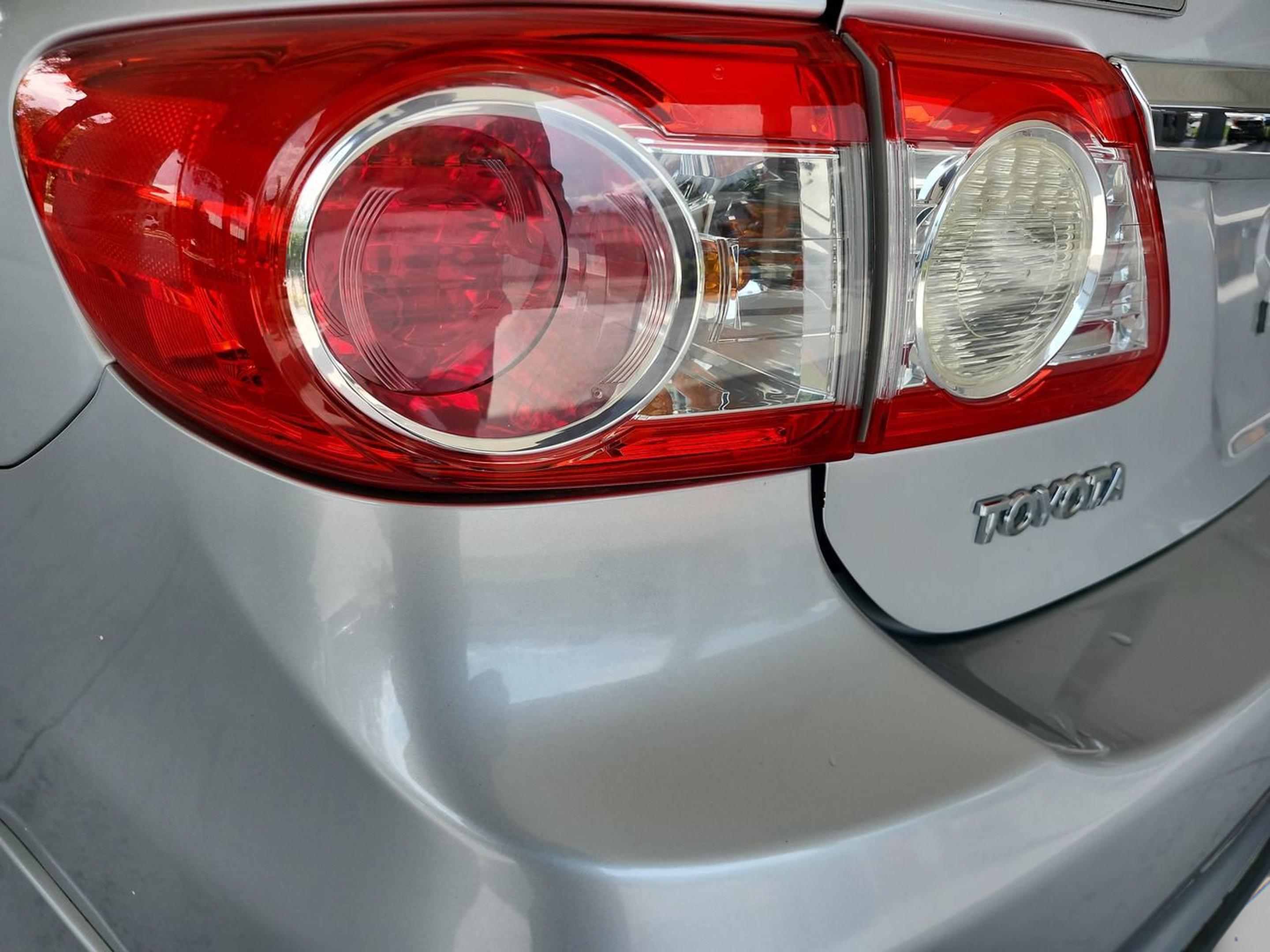 Used 2012 Toyota Corolla S FWD image 30