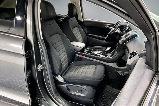 Used 2017 Ford Edge SEL image 24