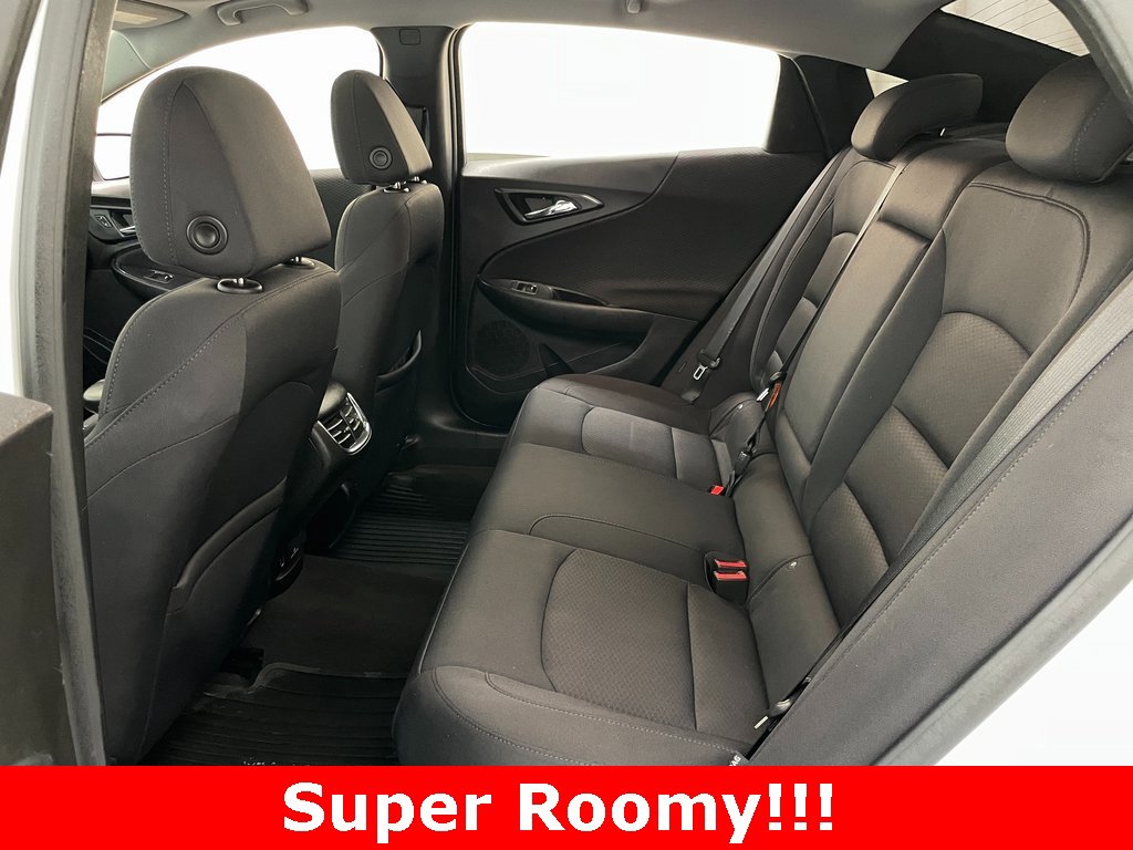 Used 2018 Chevrolet Malibu LT w/ Redline Edition image 10