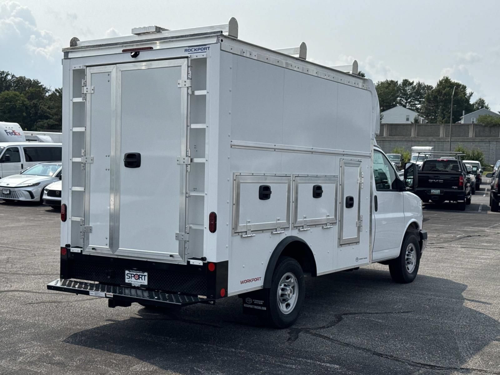 New 2026 Chevrolet Express 3500 w/ Power Convenience Package RWD image 5
