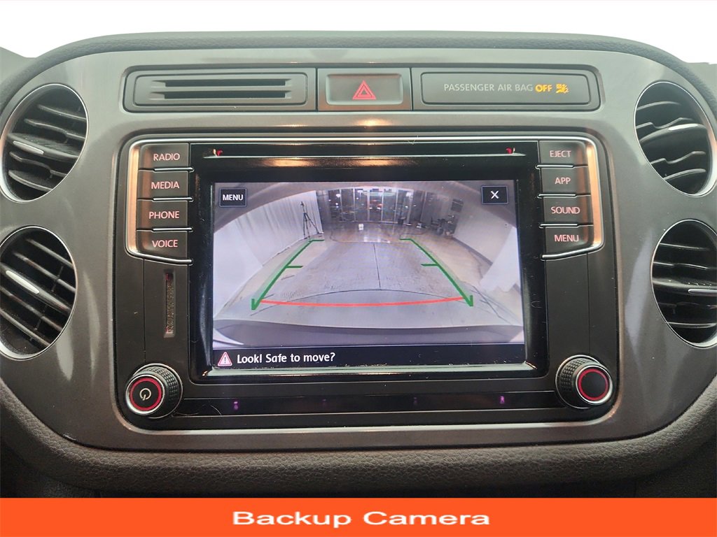 Used 2017 Volkswagen Tiguan Limited w/ Premium Package image 15