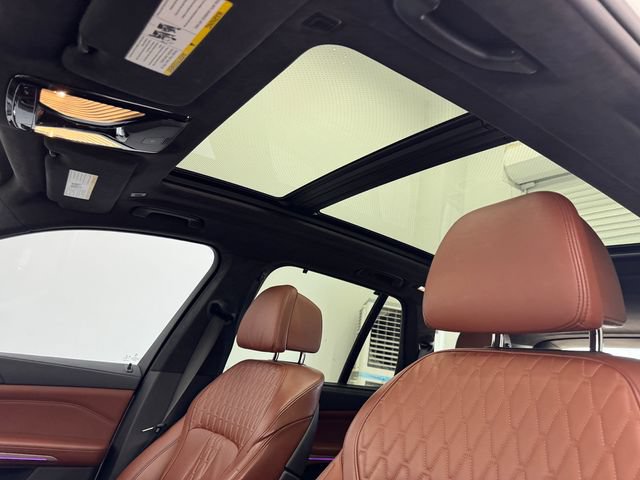 Used 2022 BMW X5 sDrive40i w/ M Sport Package RWD image 5