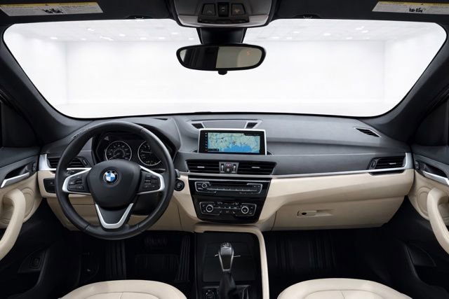 Used 2018 BMW X1 xDrive28i w/ Premium Package image 15