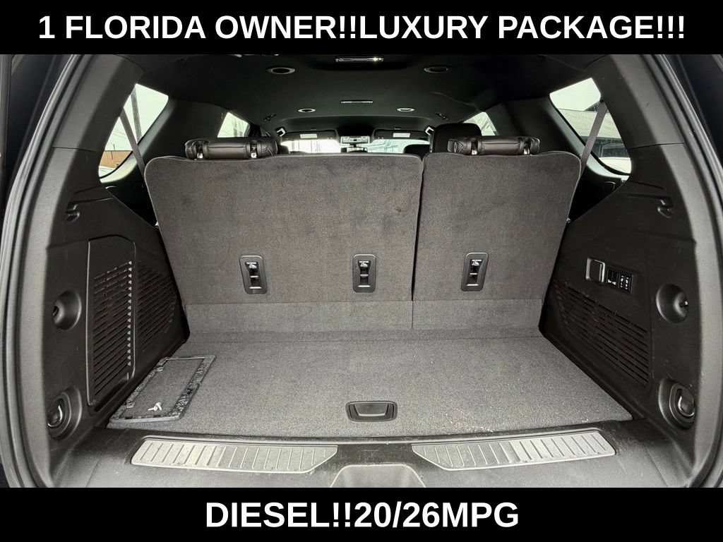 Used 2022 Chevrolet Tahoe RST w/ Luxury Package AWD/4WD image 24
