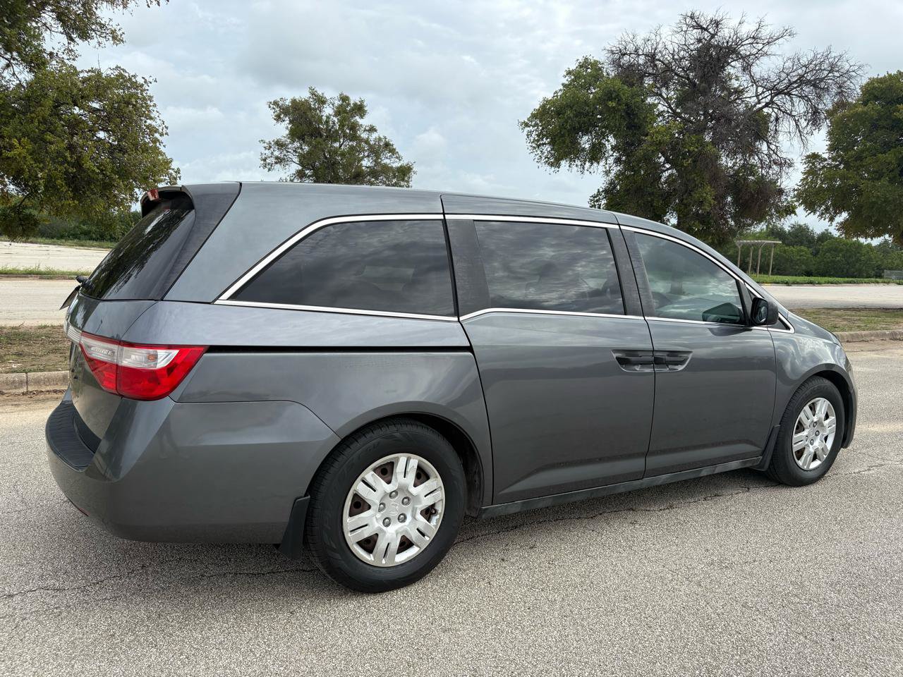 Used 2011 Honda Odyssey LX image 44