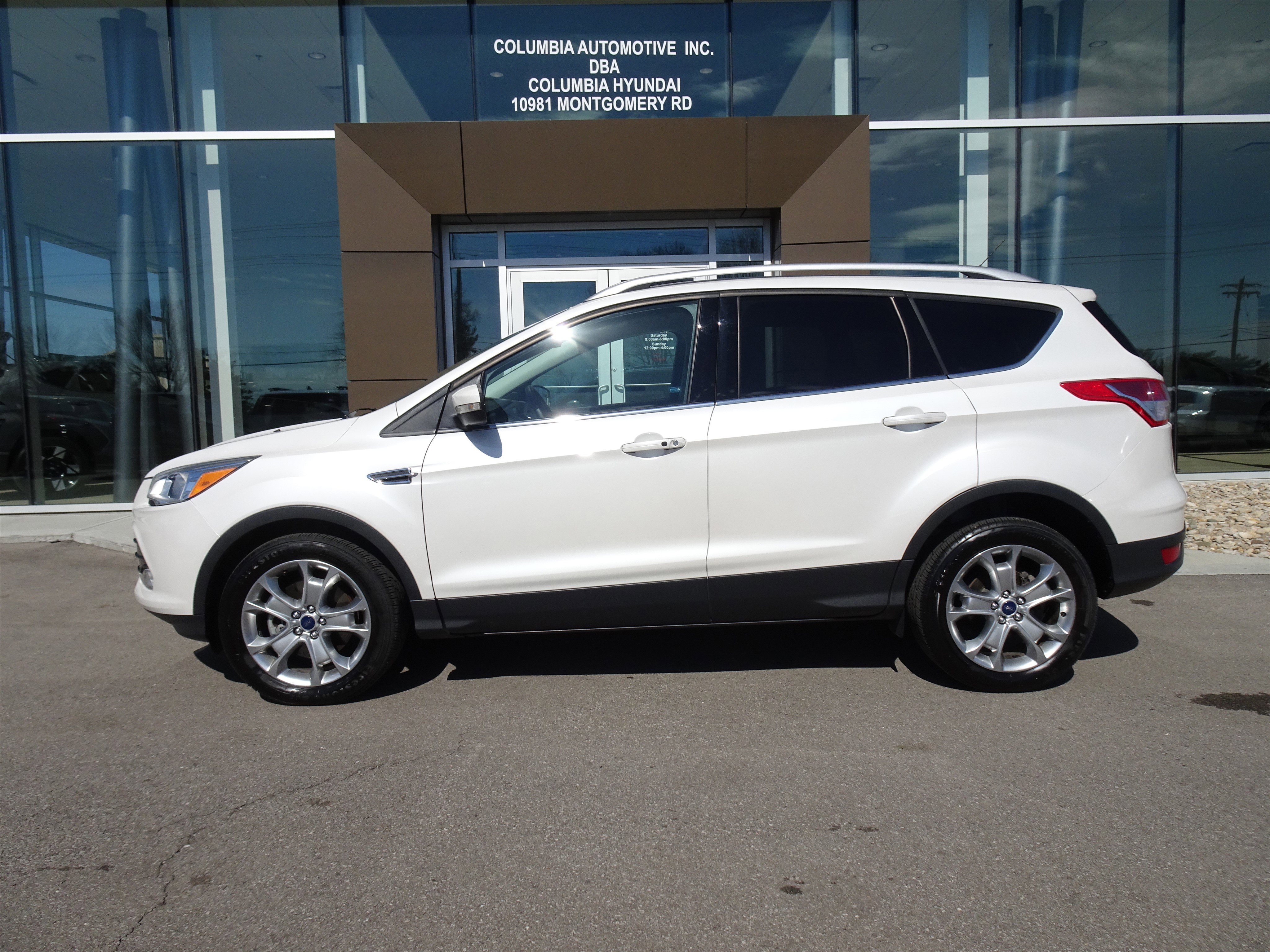 Used 2015 Ford Escape Titanium image 2