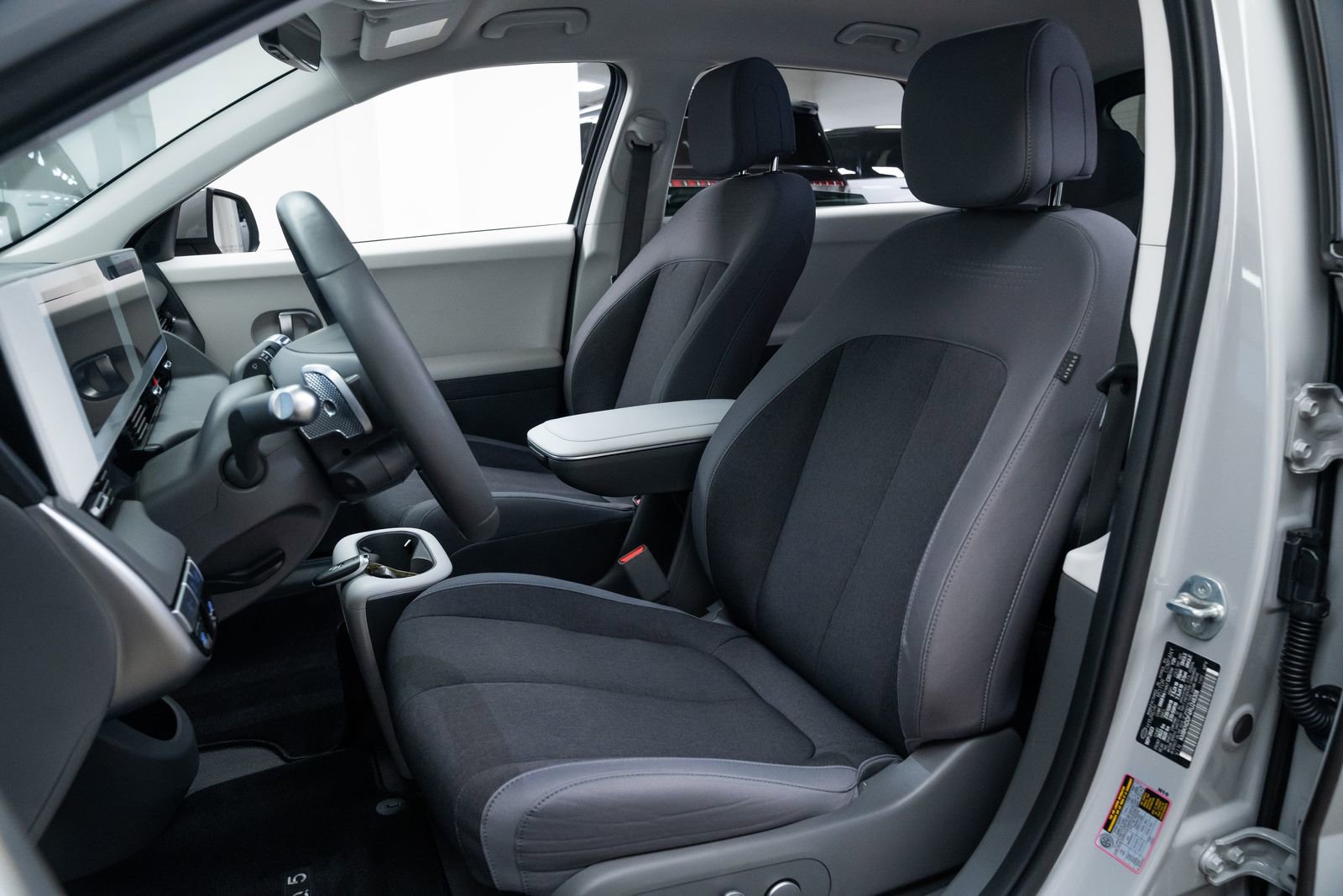 Used 2024 Hyundai Ioniq 5 SEL image 15