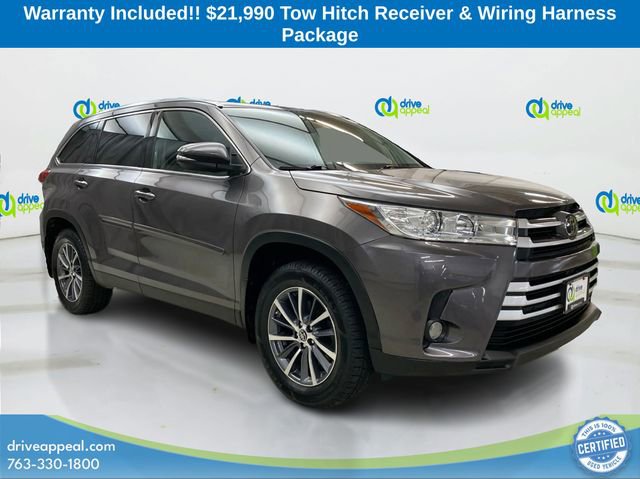 Used 2019 Toyota Highlander XLE AWD/4WD image 3