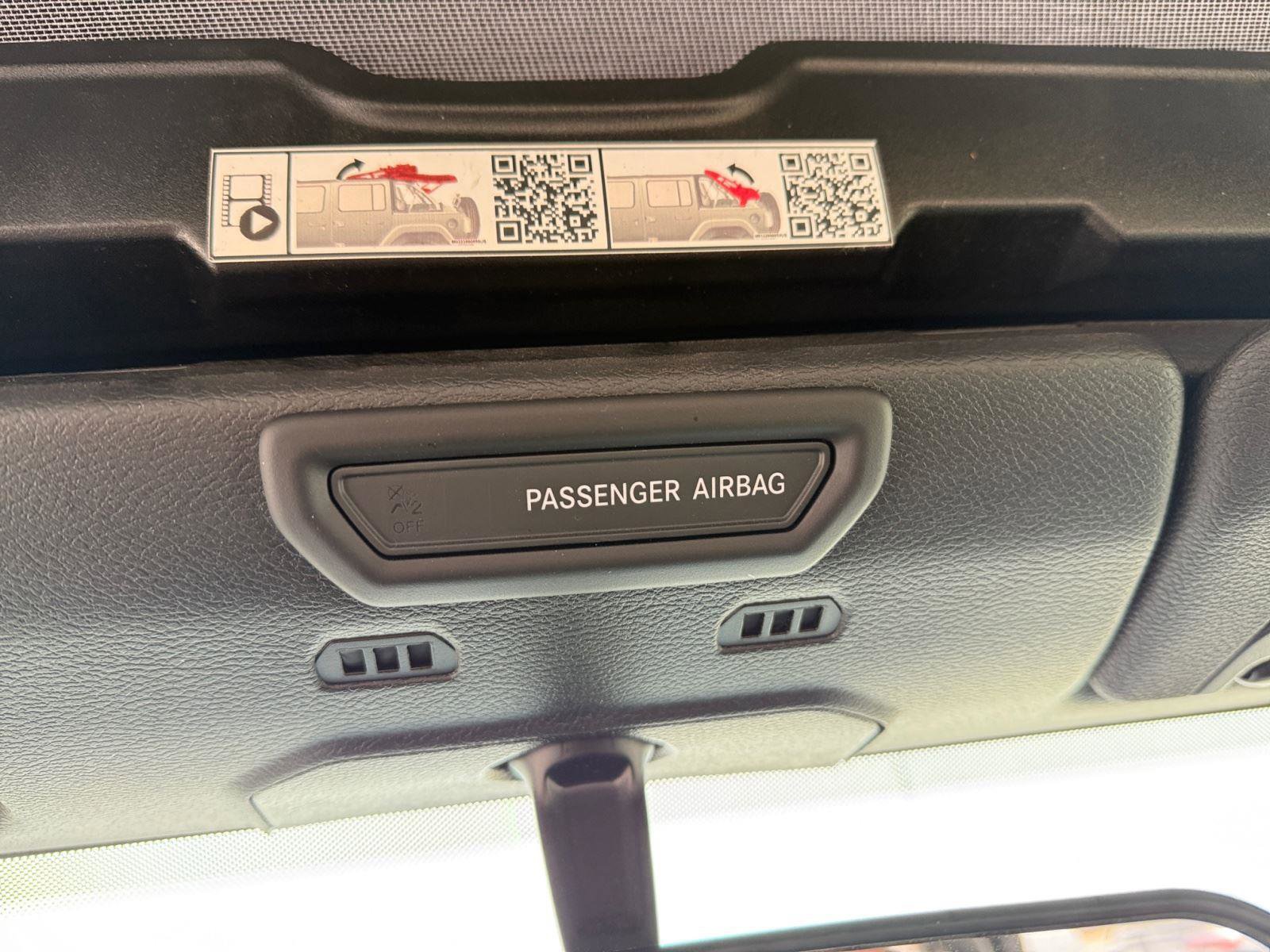 Used 2021 Jeep Wrangler Sport image 17