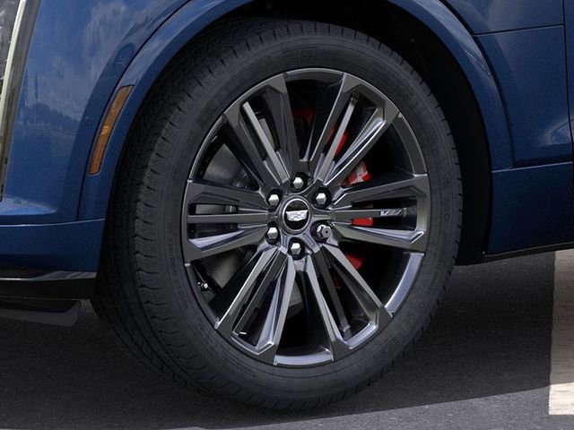 New 2026 Cadillac Lyriq V w/ LPO, Floor Liner Package AWD/4WD image 9