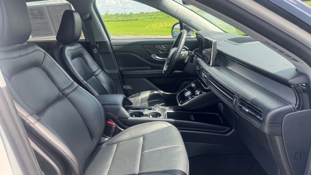 Used 2022 Lincoln Corsair FWD w/ Equipment Group 101A image 16