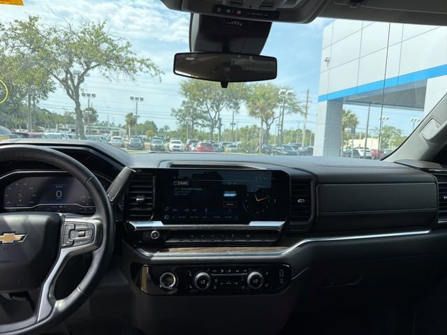 Used 2024 Chevrolet Silverado 1500 LT w/ Protection Package RWD image 10