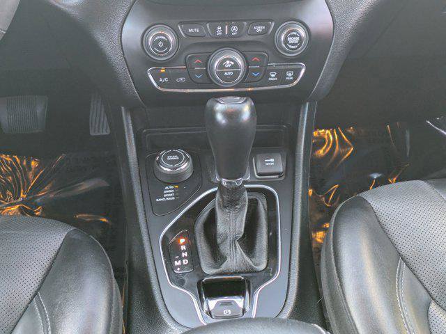 Certified 2023 Jeep Cherokee Altitude Lux image 16