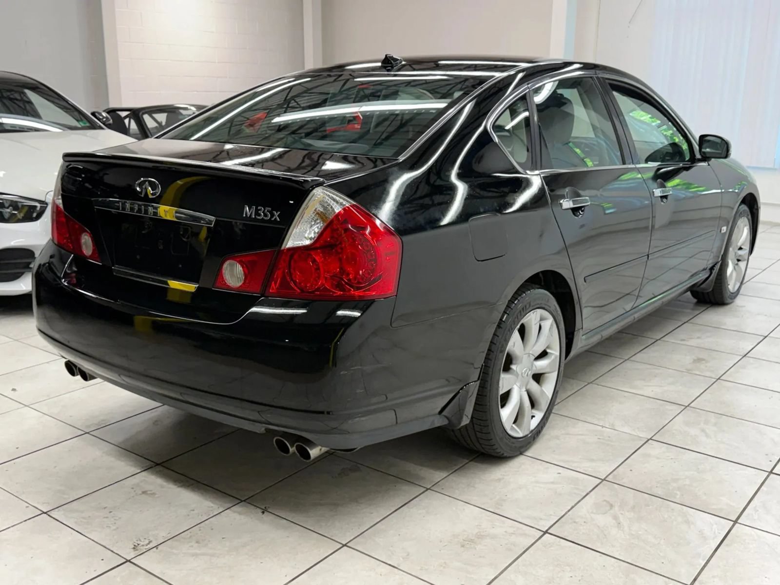 Used 2007 INFINITI M35 x w/ Technology Pkg AWD/4WD image 9