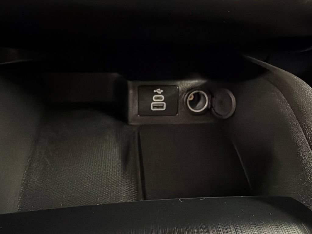 Certified 2024 Ford Escape Active AWD/4WD image 17