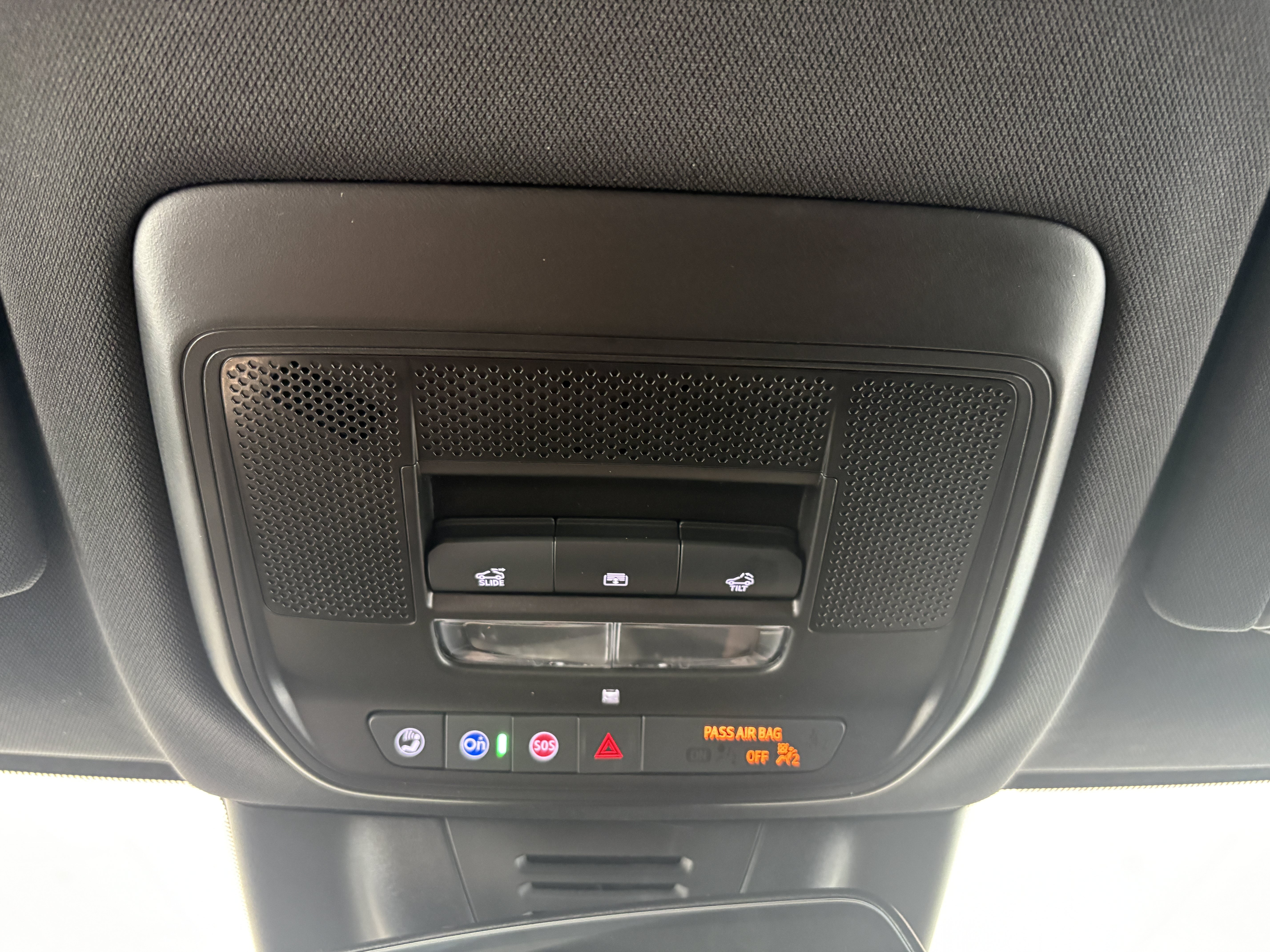 New 2026 Chevrolet Equinox EV LT w/ LPO, Blackout Package AWD/4WD image 20