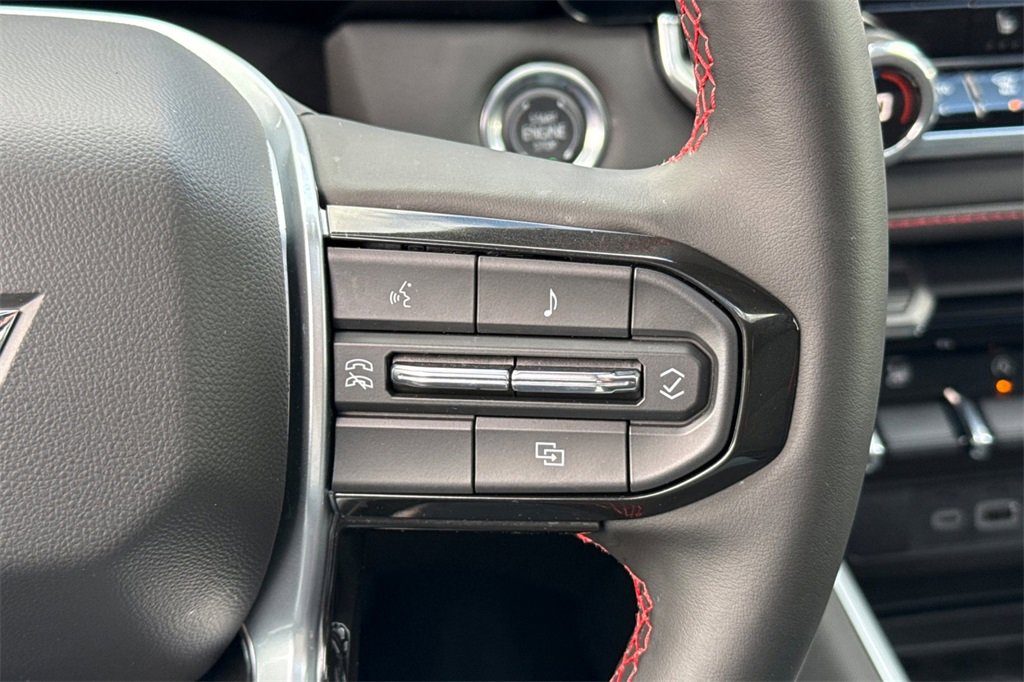 Used 2025 Chevrolet Colorado Z71 image 34