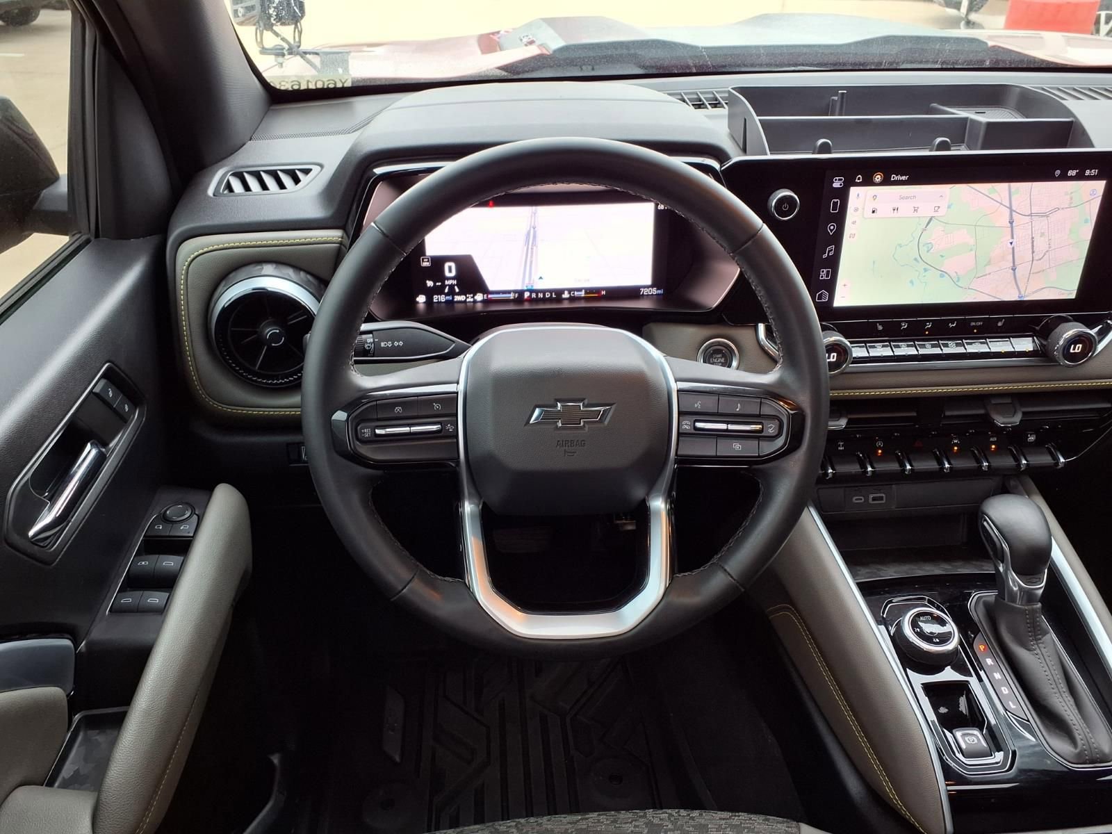 Used 2024 Chevrolet Colorado ZR2 w/ Safety Package image 21