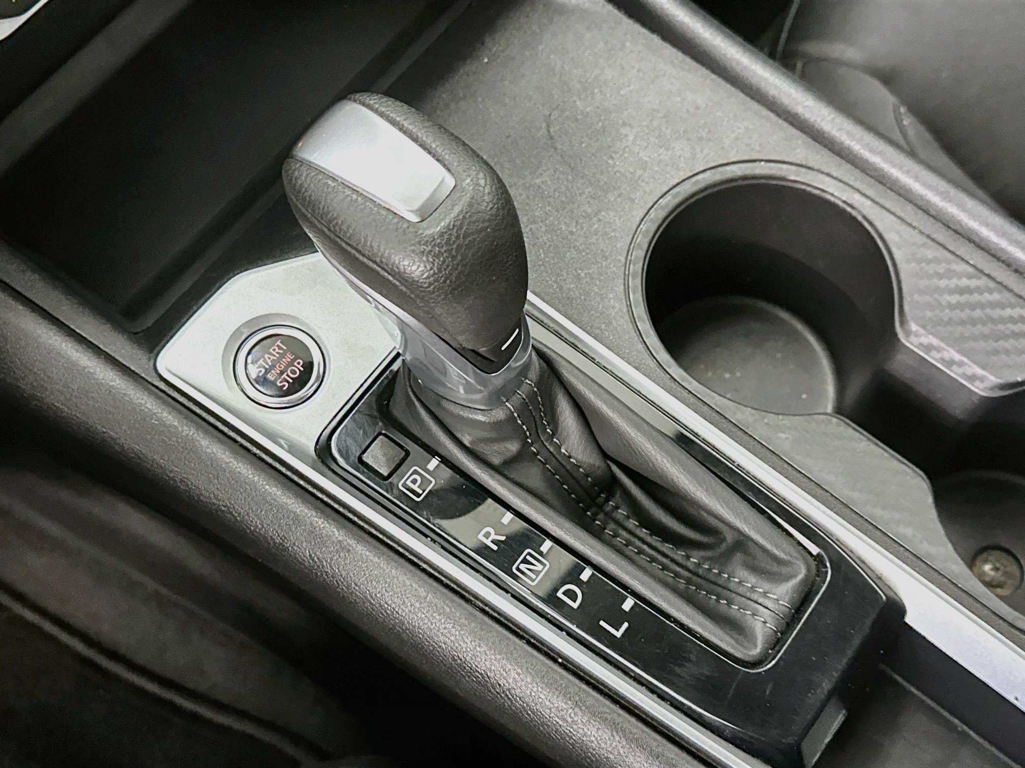 Used 2025 Nissan Altima 2.5 SV FWD image 25