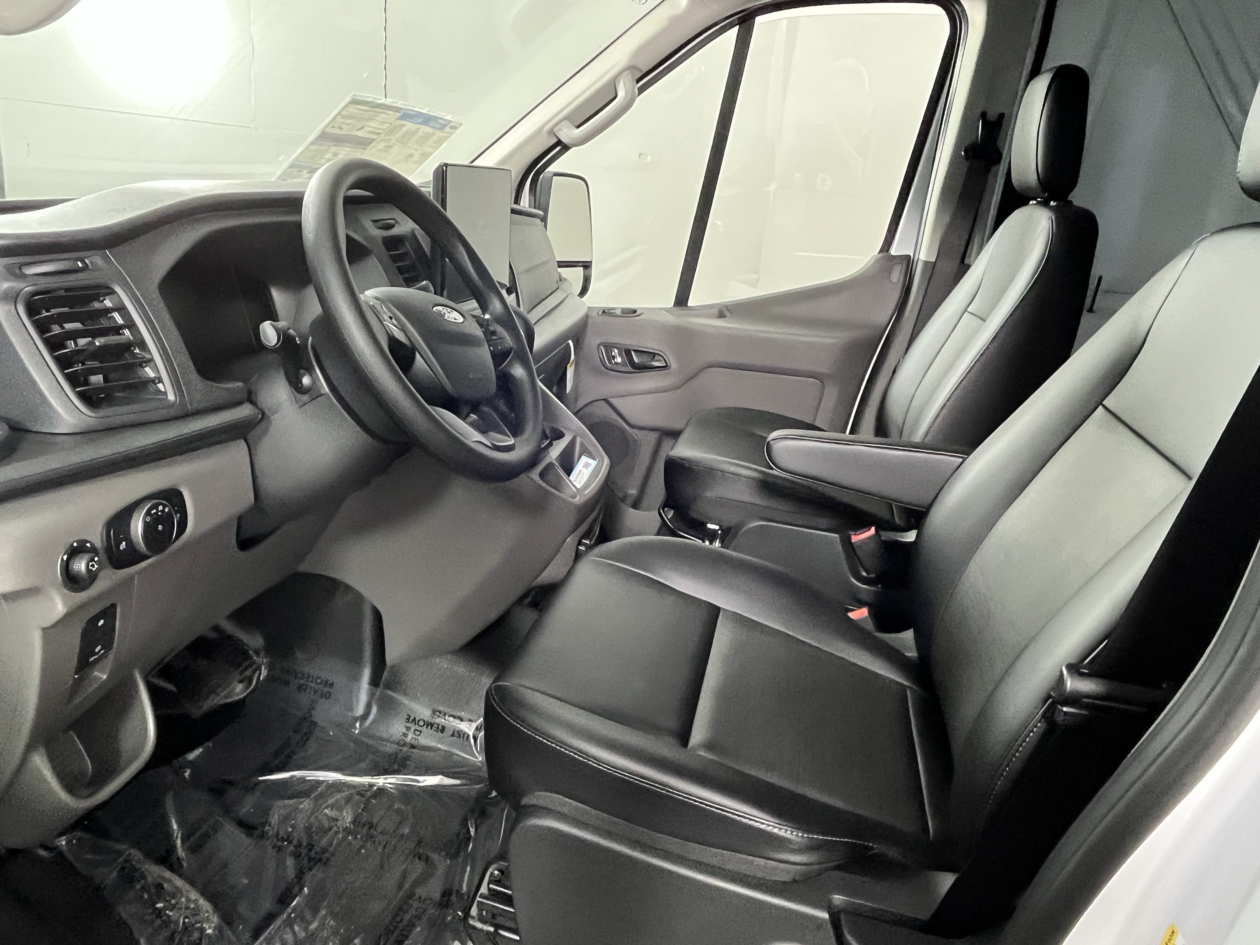 New 2026 Ford Transit 250 148 Medium Roof Extended AWD image 9