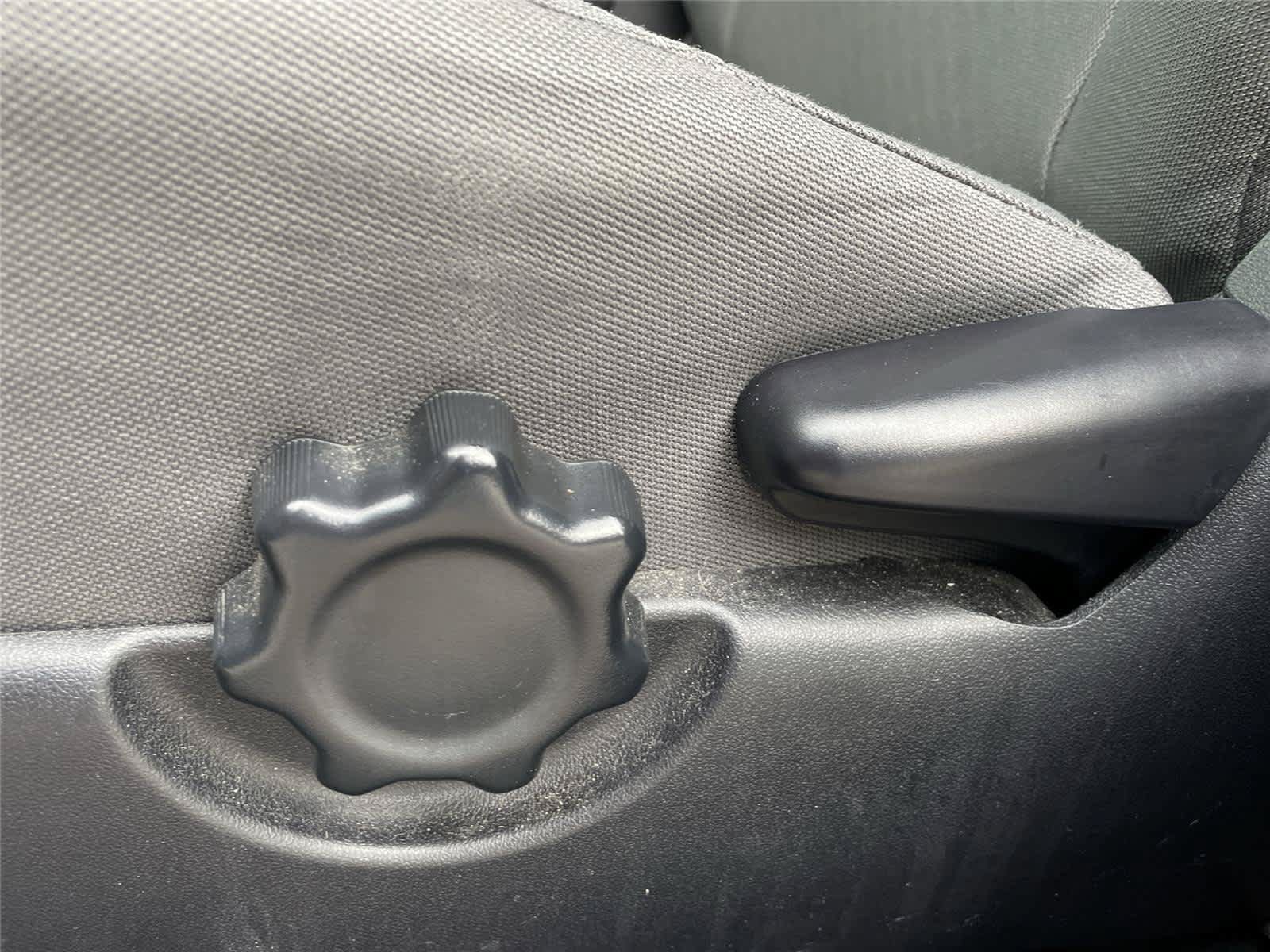 Used 2021 Toyota Tacoma SR AWD/4WD image 10