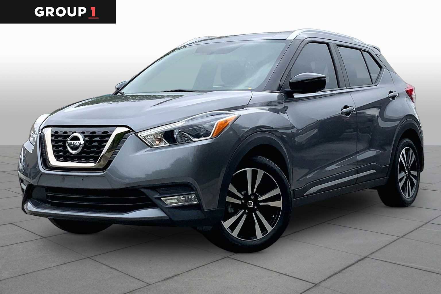 Used 2019 Nissan Kicks SR image 1